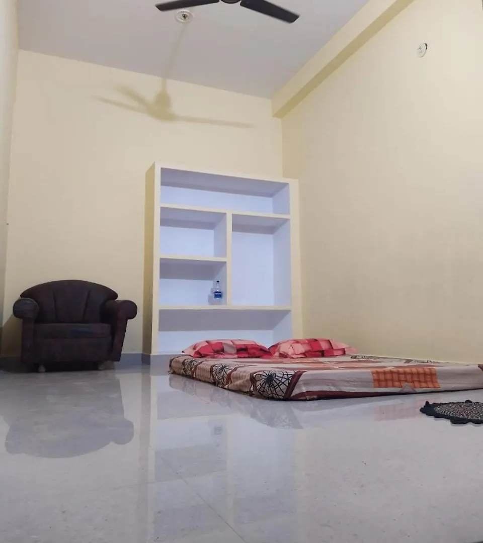 ホームステイ Traditional Home Stay バラナシ インド